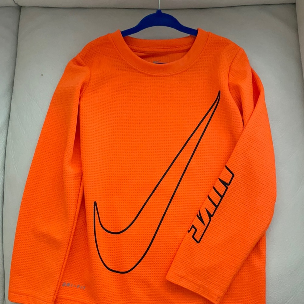 Boys NIKE long sleeve shirt….. $25